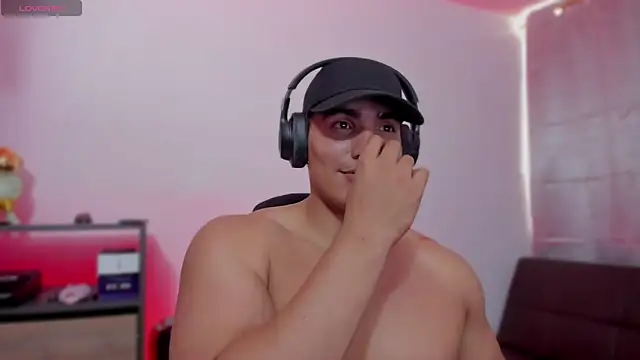 JamesGraay online show from October 4, 11:48 am