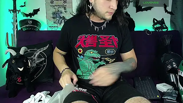 blckwolf 6 online show from January 16, 6:10 pm