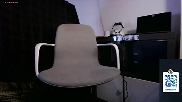 mr-k-quinn-x online show from January 3, 9:47 pm