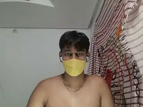 brownguy1234 online show from December 16, 5:43 pm