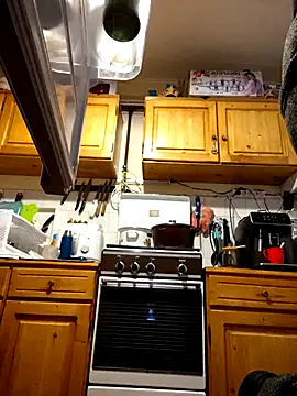 intx800 online show from February 12, 4:00 pm