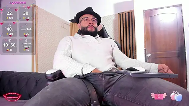 Snapshot of Luke__09 chatting on January 26, 3:59 am Luke  09 online show from January 26, 3:59 am