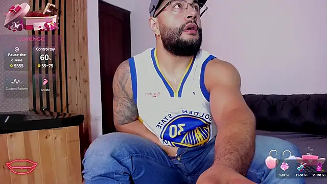 Snapshot of Luke__09 chatting on January 16, 1:25 pm Luke  09 online show from January 16, 1:25 pm