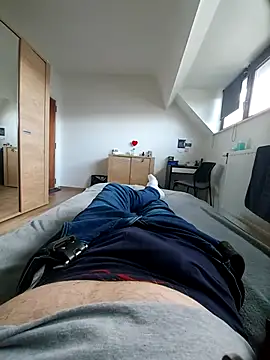 pascalino100 online show from February 15, 8:11 am