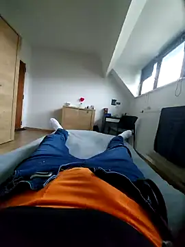 pascalino100 online show from February 7, 9:47 am