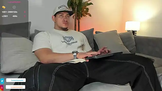 Snapshot of lucasanto_ chatting on January 15, 4:47 am lucasanto  online show from January 15, 4:47 am