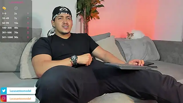 Snapshot of lucasanto_ chatting on February 8, 5:29 am lucasanto  online show from February 8, 5:29 am