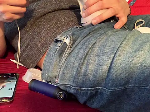 skatebored online show from March 7, 11:26 pm