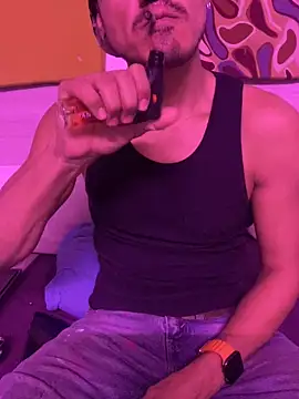 thesummerboy online show from December 14, 9:13 pm