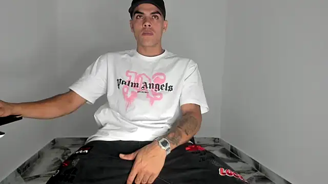 mikee scooth online show from December 3, 4:07 am