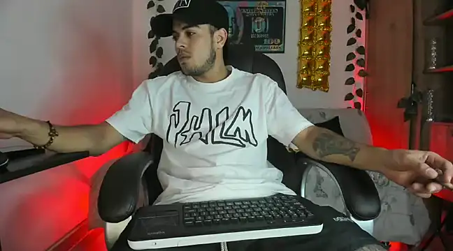 mikee scooth online show from January 8, 7:34 pm