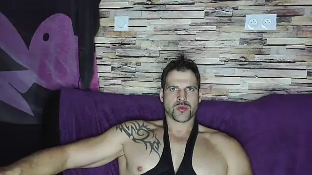 XxBigboybandxX online show from January 27, 7:13 pm