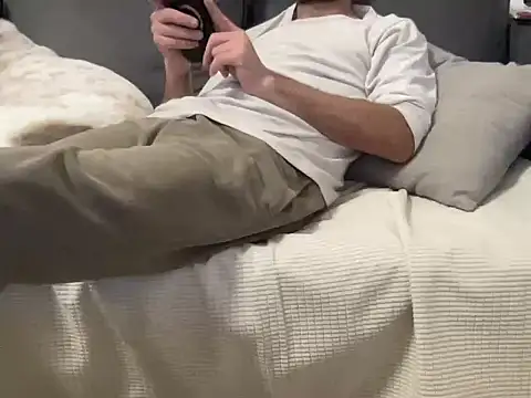 4small4inchlol online show from March 19, 8:12 pm