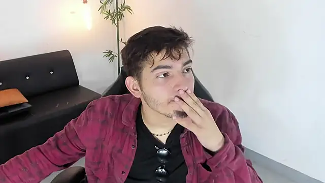 DiegoRogue  online show from December 11, 12:27 pm