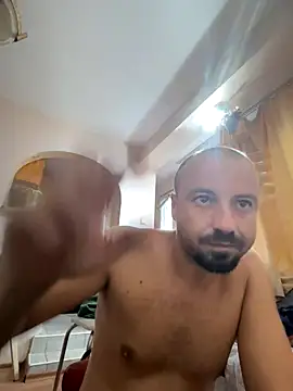 Snapshot of Nikolaiyy chatting on October 7, 9:35 am Nikolaiyy online show from October 7, 9:35 am