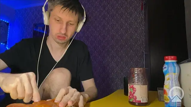 Aki-Laky online show from January 15, 7:38 pm