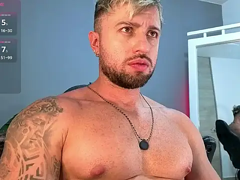 OwenMaximus814 online show from March 31, 7:15 pm