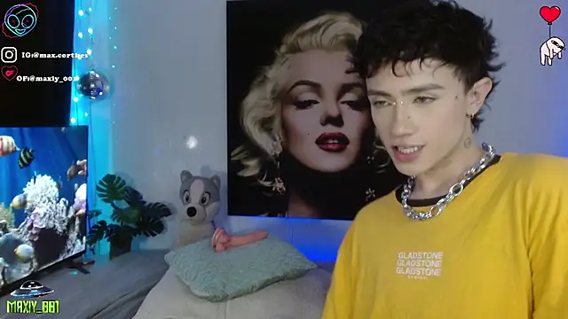 maxiy 001 online show from March 12, 10:39 pm