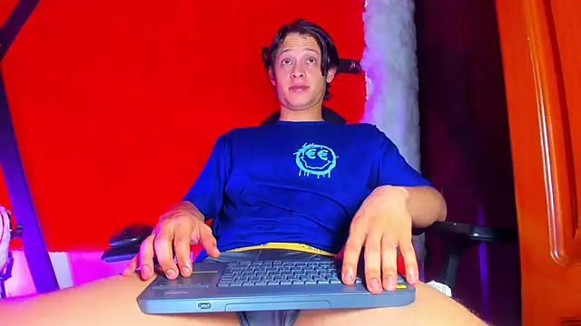 LilOwen  online show from March 29, 5:57 pm