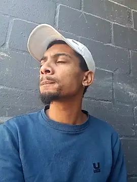 29YOURZ 28  online show from October 9, 11:15 am