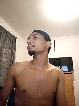 29YOURZ 28  online show from December 5, 7:29 pm