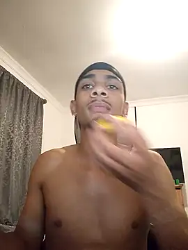 29YOURZ 28  online show from December 2, 7:47 pm