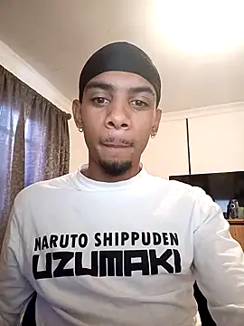 29YOURZ 28  online show from December 17, 10:44 am