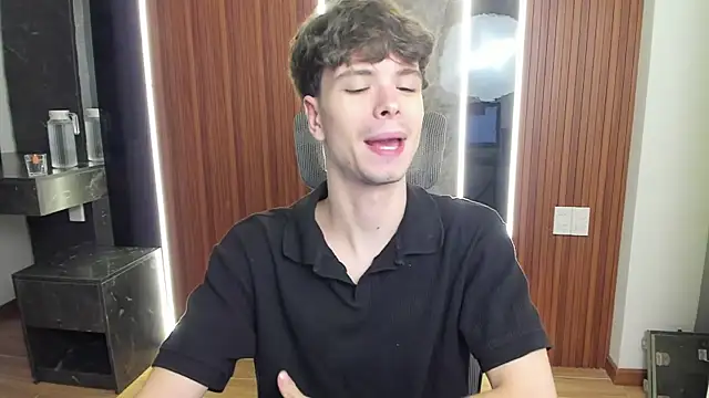 calvin love you online show from March 31, 5:14 pm