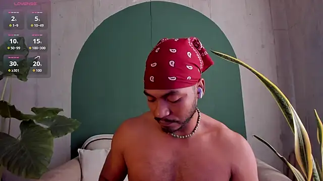 noah jones   online show from December 15, 5:21 pm