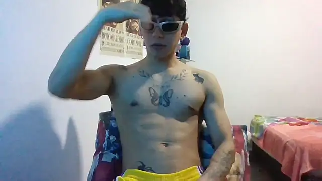 Dillom420 online show from January 22, 5:26 am