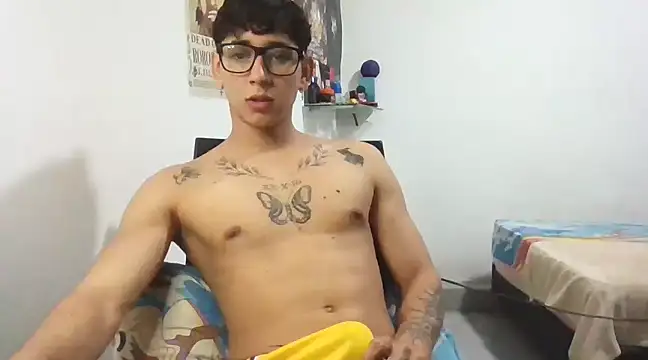 Dillom420 online show from March 11, 5:16 am