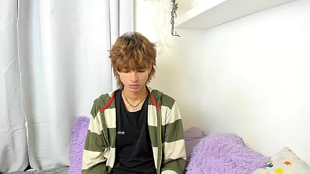 Snapshot of santy-kitty chatting on February 12, 3:51 am santy-kitty online show from February 12, 3:51 am