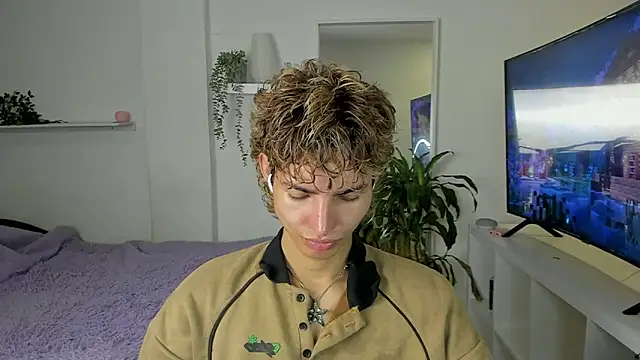 Snapshot of santy-kitty chatting on September 23, 11:48 pm santy-kitty online show from September 23, 11:48 pm