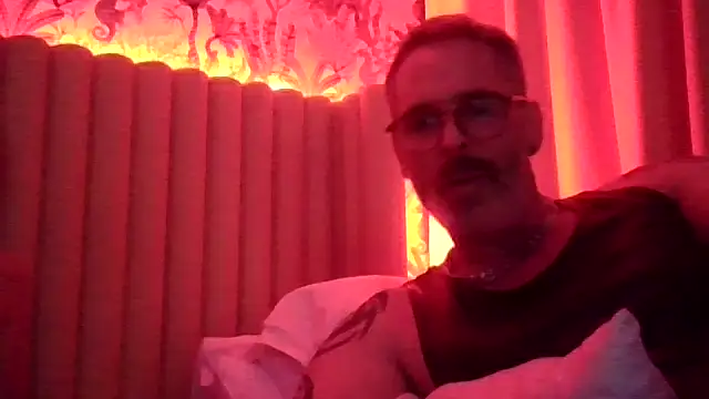 LIVEcamCUMDADDY online show from April 6, 2:19 am