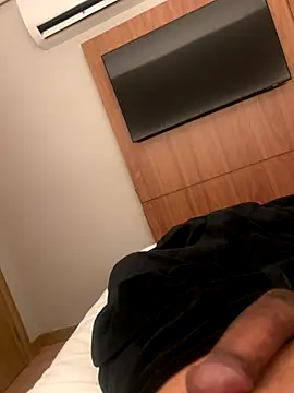 Snapshot of Edbero chatting on November 1, 2:26 am Edbero online show from November 1, 2:26 am