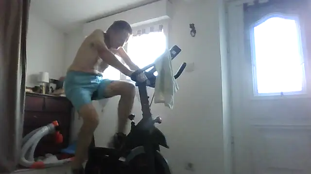 naturiste974 online show from April 14, 6:13 am