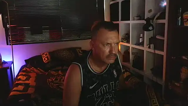 LukedavidDestroys online show from March 9, 4:50 am