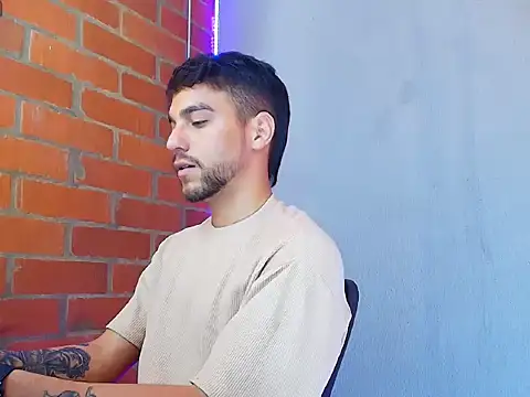 Leandro valenzuela online show from October 7, 7:18 pm