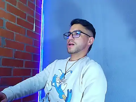 Leandro valenzuela online show from October 11, 9:19 pm