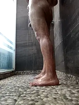 Snapshot of Piter1022 chatting on March 5, 9:39 pm Piter1022 online show from March 5, 9:39 pm