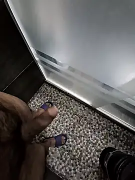 Snapshot of Piter1022 chatting on December 21, 12:31 am Piter1022 online show from December 21, 12:31 am