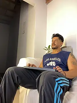 AndresSmith   online show from July 3, 11:29 pm