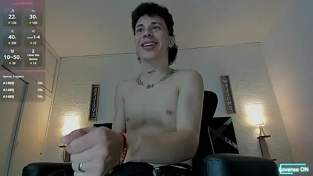 Snapshot of nakedfoam1 chatting on September 11, 4:00 am nakedfoam1 online show from September 11, 4:00 am