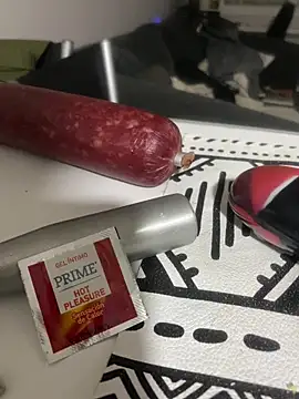 Julian 23312 online show from March 6, 4:42 am