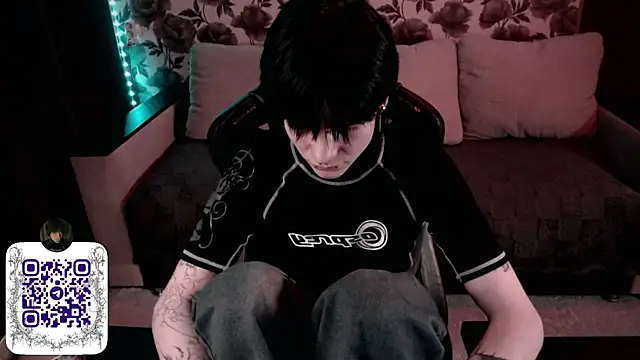 Kevin  badass online show from December 22, 11:22 am