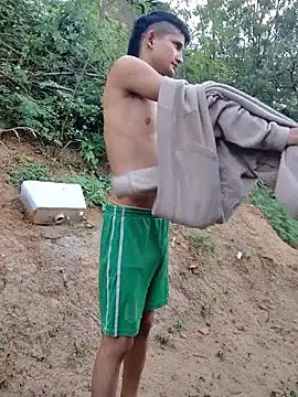 Valentinacuc online show from December 17, 12:45 pm