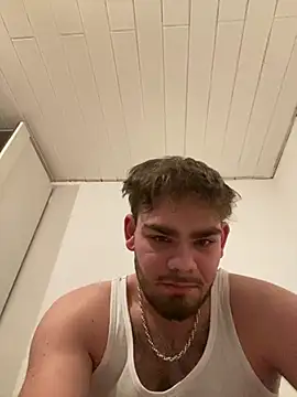 JuNIs  online show from December 10, 11:21 pm