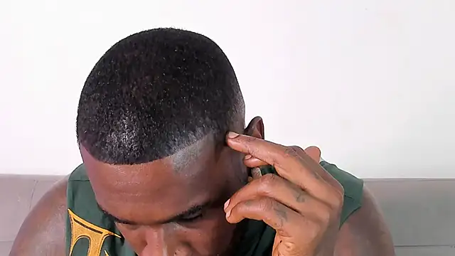 Snapshot of Dvid_Rullers chatting on September 12, 12:49 pm Dvid Rullers online show from September 12, 12:49 pm