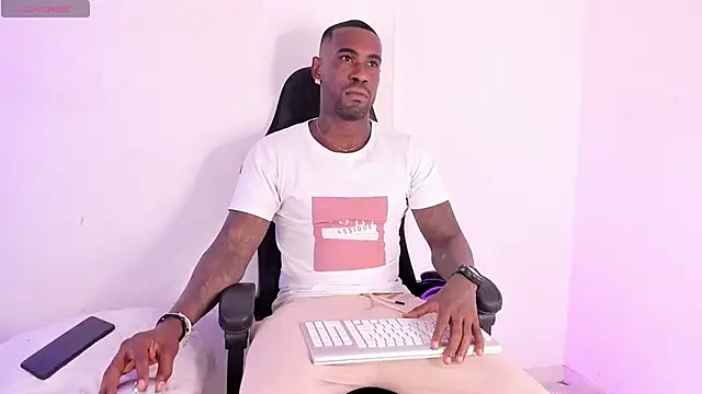 Snapshot of Dvid_Rullers chatting on February 7, 9:37 pm Dvid Rullers online show from February 7, 9:37 pm