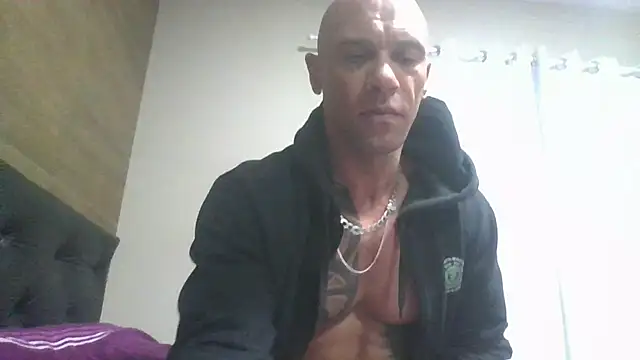 Arc8njoblack online show from July 7, 5:07 am